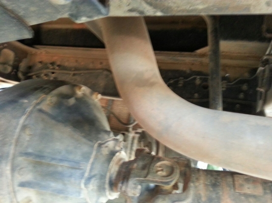 รถอีซูซุ 6 ล้อดั้ม FRR  210 แรงม้า. ปี 54  ( รถวิ่ง 6x,xxx กม. )     สนใจติดต่อ  081 - 6079515