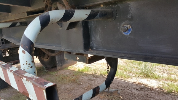 ขายรถพ่วง 18 ล้อ 2 เพลา กระบะเหล็ก อู่.สามมิตรล๊อนเฉียง ISUZU 270 ปี.46  รถใช้งาน ราคา.1650000 ต่อรอง