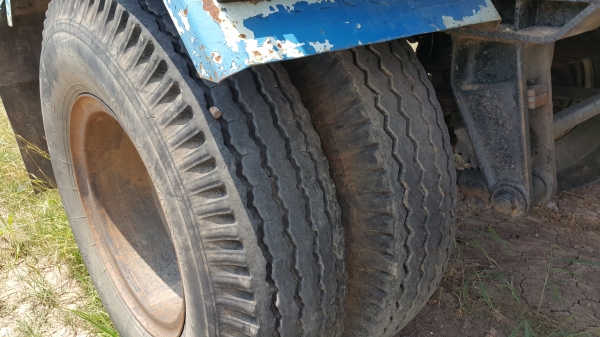 ขายรถพ่วง 18 ล้อ 2 เพลา กระบะเหล็ก อู่.สามมิตรล๊อนเฉียง ISUZU 270 ปี.46  รถใช้งาน ราคา.1650000 ต่อรอง