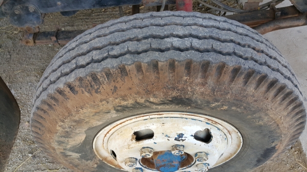 ขายรถพ่วง 18 ล้อ 2 เพลา กระบะเหล็ก อู่.สามมิตรล๊อนเฉียง ISUZU 270 ปี.46  รถใช้งาน ราคา.1650000 ต่อรอง