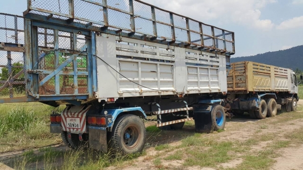 ขายรถพ่วง 18 ล้อ 2 เพลา กระบะเหล็ก อู่.สามมิตรล๊อนเฉียง ISUZU 270 ปี.46  รถใช้งาน ราคา.1650000 ต่อรอง