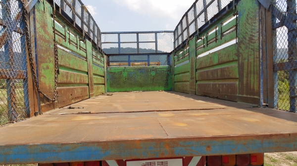 ขายรถพ่วง 18 ล้อ 2 เพลา กระบะเหล็ก อู่.สามมิตรล๊อนเฉียง ISUZU 270 ปี.46  รถใช้งาน ราคา.1650000 ต่อรอง