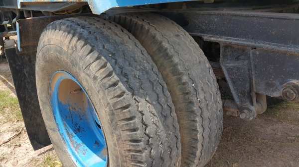 ขายรถพ่วง 18 ล้อ 2 เพลา กระบะเหล็ก อู่.สามมิตรล๊อนเฉียง ISUZU 270 ปี.46  รถใช้งาน ราคา.1650000 ต่อรอง