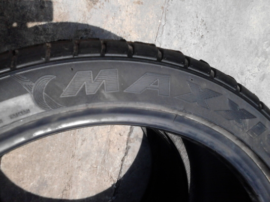 245/40R17 ยาง SOFT ออกตัวไม่ดัง MAXXIS Z1 DRIFT มี 2 เส้น TEL.081-427-3941 245/40R17 ยาง SOFT ออกตัวไม่ดัง MAXXIS Z1 DRIFT มี 2 เส้น TEL.081-427-3941