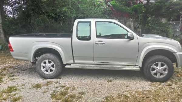 Isuzu D-Max Rodeo 4X4 VGS Turbo 3000 ปี 2008 สภาพดี Isuzu D-Max Rodeo 4X4 VGS Turbo 3000 ปี 2008 สภาพดี