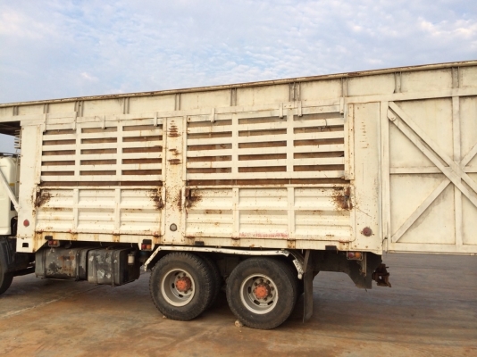 ขายกะบะไม่ดั้มยาว6.20เมตร พร้อมคอกใส่อ้อย ราคาถูก