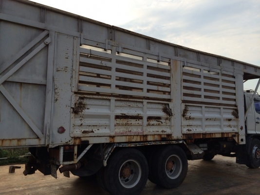 ขายกะบะไม่ดั้มยาว6.20เมตร พร้อมคอกใส่อ้อย ราคาถูก