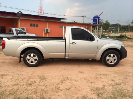 ขาย นาวาร่า ตอนเดียว สภาพโชว์รูม ราคาเบาๆครับ