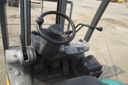 โฟล์คลิฟท์ รุ่น 18 ยี่ห้อ KOMATSU 1.5 ตัน 2 ระบบ เบนซิน + แก๊ส