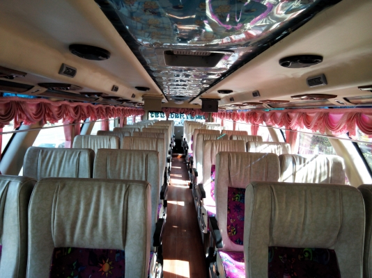 ขายรถบัส 10 ล้อ 2 ชั้นแอร์ HINO เครื่อง F17D 8 สูบ 520 แรงม้า 2 ชั้นปี 2554 ราคา 2300000