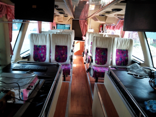 ขายรถบัส 10 ล้อ 2 ชั้นแอร์ HINO เครื่อง F17D 8 สูบ 520 แรงม้า 2 ชั้นปี 2554 ราคา 2300000