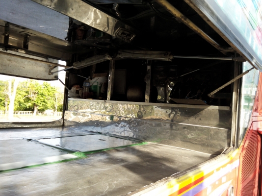 ขายรถบัส 10 ล้อ 2 ชั้นแอร์ HINO เครื่อง F17D 8 สูบ 520 แรงม้า 2 ชั้นปี 2554 ราคา 2300000