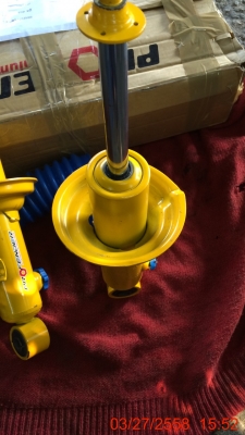 Profender โช้คคู่หน้าของใหม่ TOYOTA VIGO 2WD