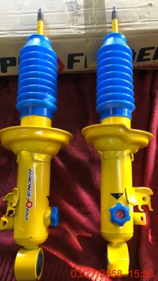 Profender โช้คคู่หน้าของใหม่ TOYOTA VIGO 2WD