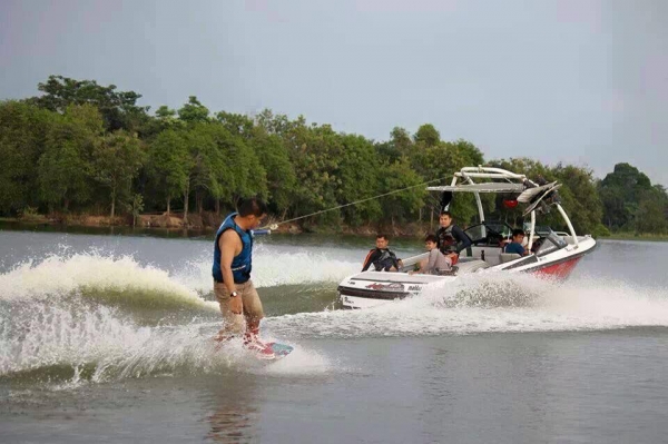 เรือลากเว๊คบรอดขนาด20ฟุต