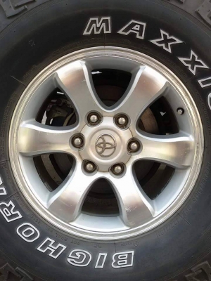 ยาง MAXXIS BIGHORN 762  ปี 11 = 4เส้น  285 / 75 /16 เทียบเท่า ยาง33 + แม็ก PRADO 4วง