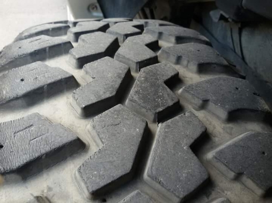 ยาง MAXXIS BIGHORN 762  ปี 11 = 4เส้น  285 / 75 /16 เทียบเท่า ยาง33 + แม็ก PRADO 4วง