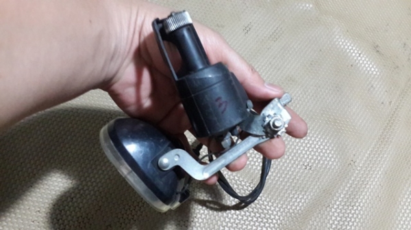 ไดนาโม...ปั่นไฟ+โคม