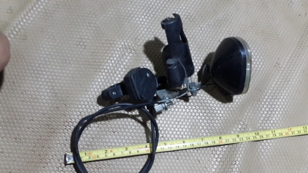 ไดนาโม...ปั่นไฟ+โคม