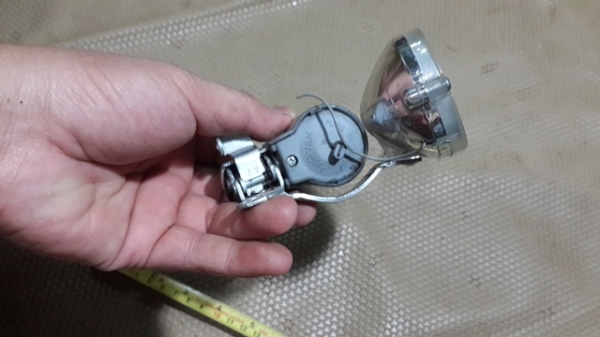 ไดนาโม SANYO...ปั่นไฟ+โคม