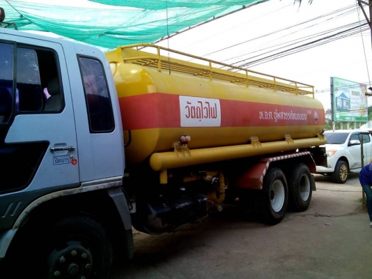 **ขายแล้วครับขอบคุณ Truck2hand ขาย ถังบรรจุน้ำมัน ถังเหล็กขนาดบรรจุ 15,000 ลิตร(หนึ่งหมื่นห้าพันลิตร) ช่องละ3,000 จำนวน5 ช่อง แบบโหลดล่าง ถังสภาพสวย ไม่มีผุ เหล็กหนา แข็งแรง ใช้งานปกติ ทุกส่วน ทรงสวย สีสันสวย พร้อมใช้งาน ราคาต่อรองได้เด้อ พี