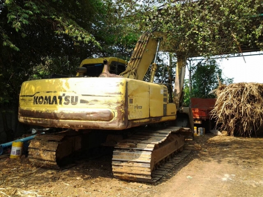 ขายแบคโฮ KOMATSU PC200-6 เอกสารเล่มทะเบียน รถใช้งานอยู่ทุกวัน เครื่องแน่น ปั้มแรง เอวแน่นไม่หลวม แทรคดี ราคาต่อรองได้ครับ