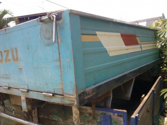 ขายด่วน!!! กระบะ สแตนเลส NPR สวยๆ ขายด่วน!!! กระบะ สแตนเลส NPR สวยๆ