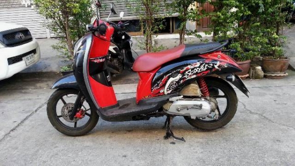 scoopy 110i  วิ่งน้อย ราคา 18000