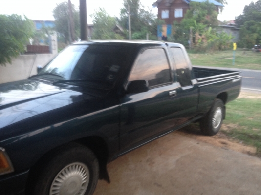 ขายรถกระบะ  toyota    2.5    ปี  37  สภาพพร้อมใช้  แอร์หนาว