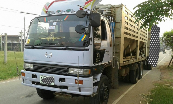 HINO.3H-2เพลา-เครื่องK13C.เกียร์อิตั้น.ช่วงล่างZM.ไม่ดั้ม.ราคา.750,000..ติดต่อเจ้าของเลยครับ.080.4648657..