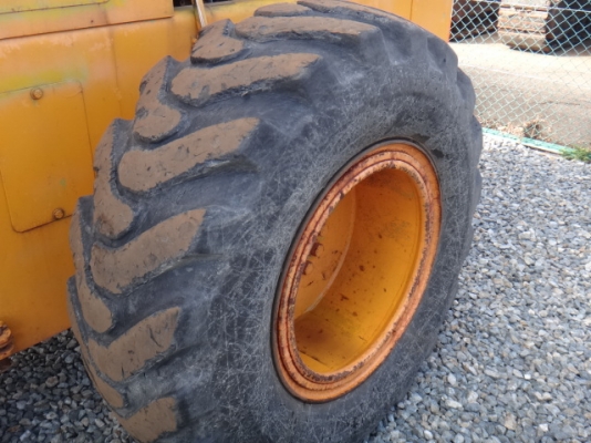 ขายรถตัก KOMATSU 520 ขายรถตัก KOMATSU 520