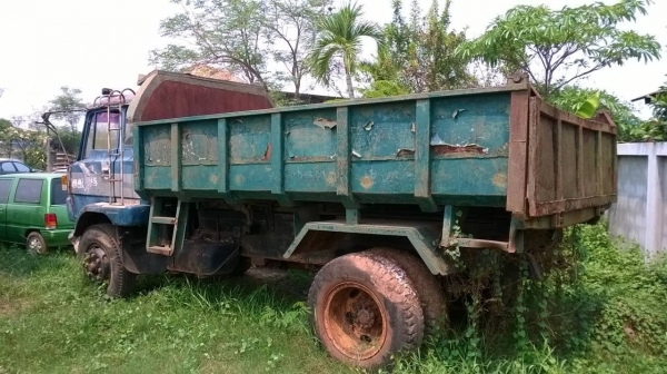 ขาย 6 ล้อดั้ม HINO KR300 เครื่อง EH100 150 แรงม้า คัสซีสวยตลอดเส้น เฟืองท้ายใหญ่ ทะเบียนพร้อมครับ ราคาต่อรองได้