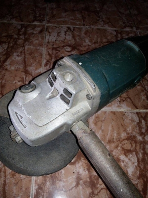 ขายหินเจียร Makita 7 นิ้ว ขายหินเจียร Makita 7 นิ้ว