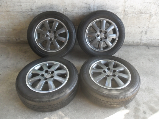 ล้อแม็ก 16นิ้ว 5รู โตโยต้า แคมรี่ พร้อมยาง สวยๆ 4 ล้อ ราคา 6000 บาท