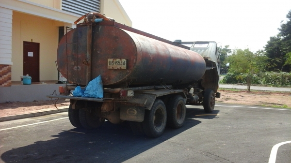 ขายรถสิบล้อFM177เครือง175แรง2เพลารถบรรทุกนํ้า15000ลิตร