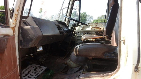 ขายรถสิบล้อFM177เครือง175แรง2เพลารถบรรทุกนํ้า15000ลิตร