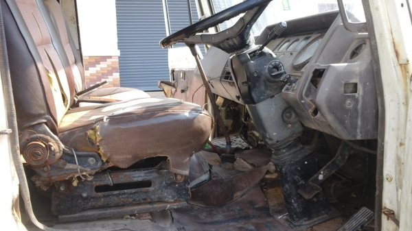 ขายรถสิบล้อFM177เครือง175แรง2เพลารถบรรทุกนํ้า15000ลิตร