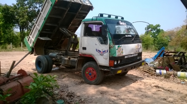 ขายรถดั้ม 6 ล้อ พร้อมที่จะขายต่อรองราคามาเลยครับ