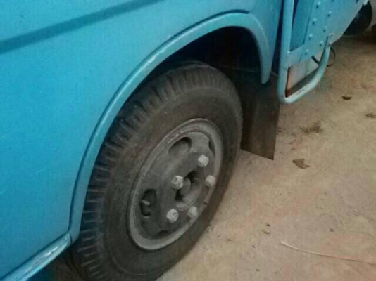 6 ล้อกระบะรั้ว 100 แรง ISUZU KS21-7734377 ปี 2522 เดรื่องดี คัสซีสวยใช้ได้้ รถพร้อมใช้