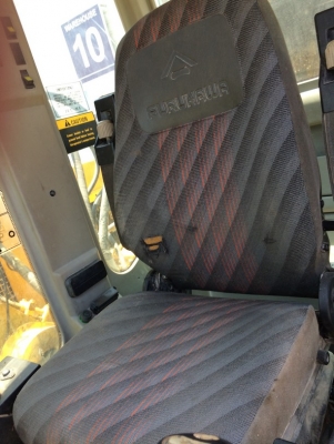 รถขุดล้อยาง Furukawa W725LSN รถนอกขายถูกมาก แค่ 800,000 บาท ด่วนครับ