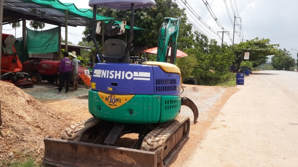 ขายด่วน KOMATSU pc30  MR-1  พร้อมปากคีบแบบหมุนได้ + บุ้งกี้