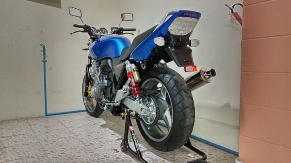 ขาย Honda Cb400 V-tech4 Revo ปี2008 เดิมๆสวยๆครับ ขาย Honda Cb400 V-tech4 Revo ปี2008 เดิมๆสวยๆครับ