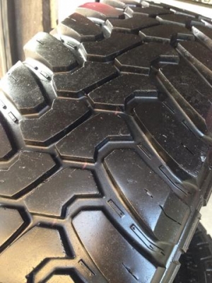 - ขายยาง 265/75/16  MUD