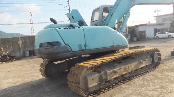 รถขุดแบบดูดเหล็ก KOBELCO SK220 นำเข้าจากญี่ปุ่น รถขุดแบบดูดเหล็ก KOBELCO SK220 นำเข้าจากญี่ปุ่น
