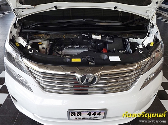 TOYOTA VELLFIRE 2.4 AT ปี 2011
