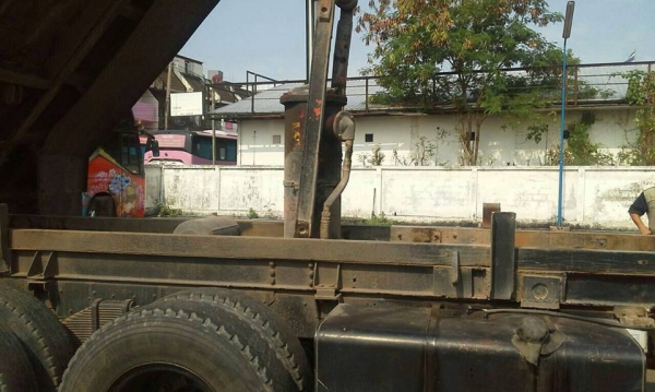 ขาย10ล้อ1เพลา ISUZU JCM เครื่องดี แคชซีสวย สภาพพร้อมใช้งาน เอกสารพร้อมโอน สนใจโทร 090-8588220คุณนะ 093-3258446คุณบิว ID:narong498 หรือ www.truck.in.th/498 หรือเพจFacebook ณรงค์ ซื้อขายรถมือสอง (เว็บไซต์ส่วนตัว)