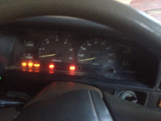 ขายรถกระบะ toyota 2.5 ปี 37 สภาพพร้อมใช้ แอร์หนาว ขายรถกระบะ toyota 2.5 ปี 37 สภาพพร้อมใช้ แอร์หนาว