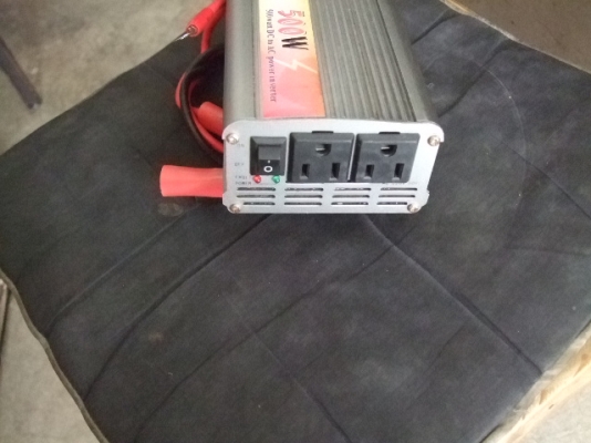 เครื่องแปลงไฟรถเป็นไฟบ้าน