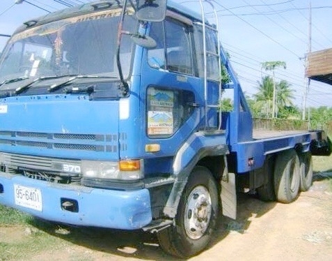 NISSAN UD CD45V 275 HP PE6 สิบล้อ 2 เพลา เทรลเลอร์ท้ายลาดขึ้นรถแบ็คโฮร CAT 320 ได้สบายเลยครับ เครื่องแน่นกำลังแรงดีสุดๆไม่มีแตกไม่มีเยิ้มเลยครับ ภายในเก๋งคอนโซลสวยครบ พวงมาลัยเพาเวอร์ ระบบเบรคทริ๊ปฟี้ครบครัน ช่วงล่างแน่นคัชซีใหญ่มากๆไม่มีแตกไม่มีบวมเลย ยา