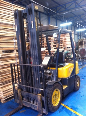 ขายรถยก ขนาด 2.5 ตันเสา 6 เมตร ราคา 165000 บาท